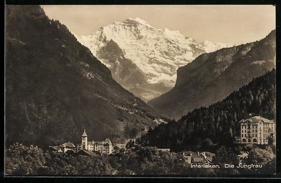 Cartoline postali: AK Interlaken, Ortspartie mit Jungfrau – Usato da Berlin venduto da bartko-reher