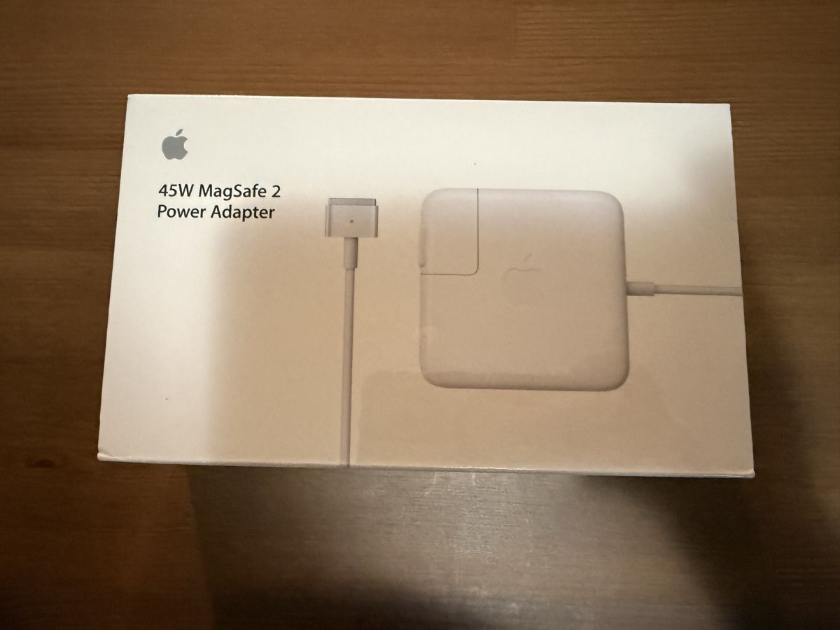 Apple Kabel: Apple 45W MagSafe 2 Power Adapter neuwertig – Neu und originalverpackt aus Muri AG von Tsukijomi