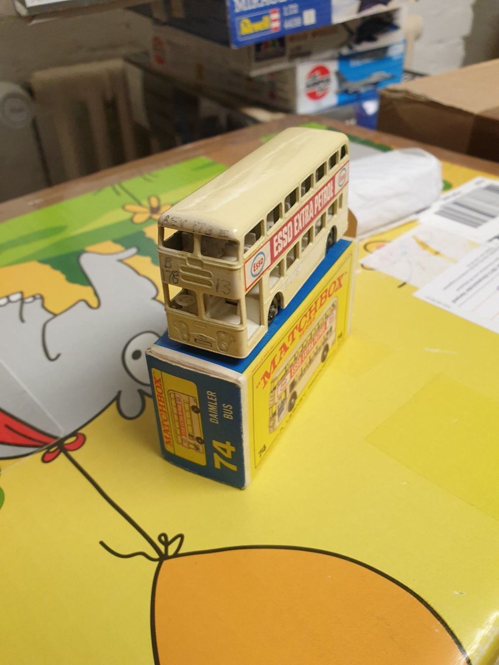 Kit di modellismo & Modellini statici: Daimler Bus "ESSO" beige – Usato da Wettingen venduto da Mmarb 1