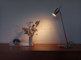 Design Tischlampe Edelstahl, LED-Leuchte