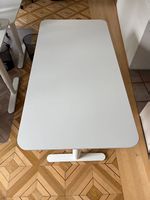 IKEA BEKANT Sitz-/Steh-Schreibtisch elektrisch, 160 × 80 cm