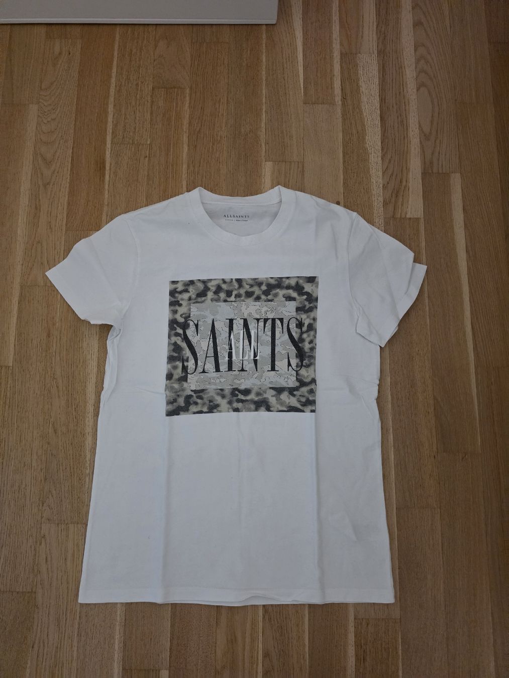 Allsaints T-Shirts: Allsaints Tshirt – Gebraucht aus Affoltern am Albis von Ebruli89