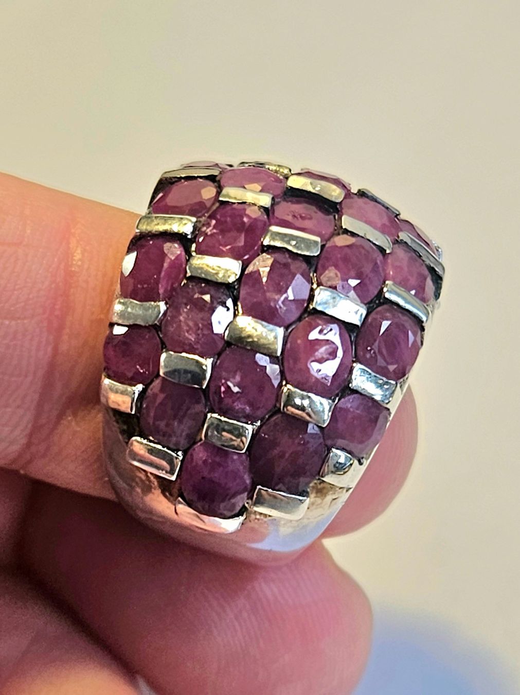 Anelli: Ring Silber mit vielen Rubinen Grösse 56 – Nuovo (secondo la descrizione) da Zürich venduto da benedikt12 3