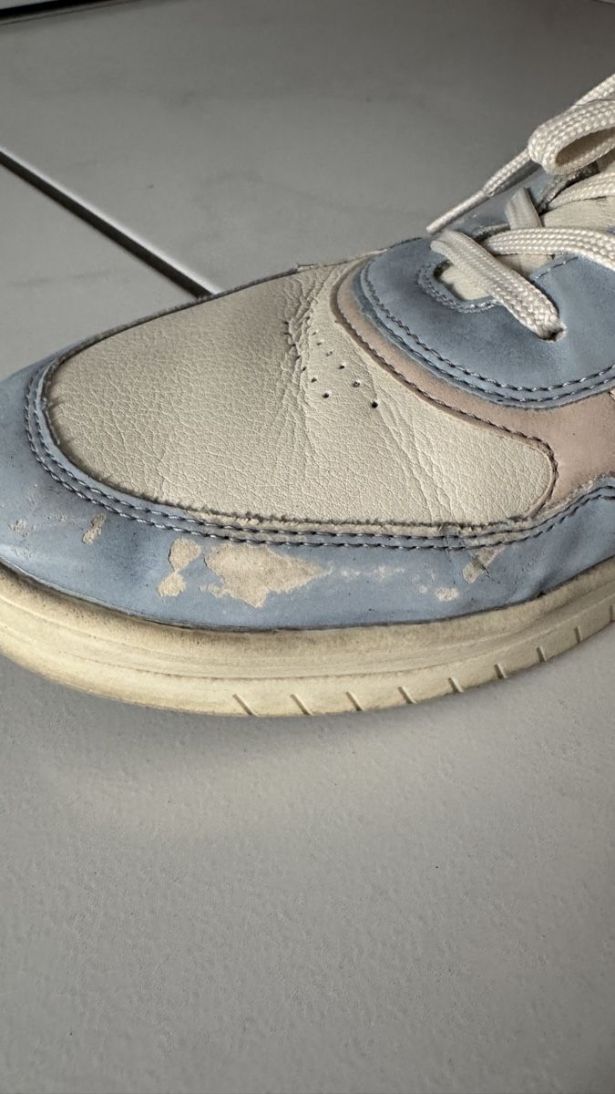 Scarpe da donna: Bequeme Damen Sneakers Gr. 45 hellblau – Usato da Altendorf venduto da Ro 6