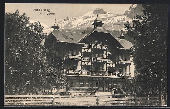 Cartoline postali: AK Kandersteg, Hotel Central mit Bergen – Usato da Berlin venduto da bartko-reher