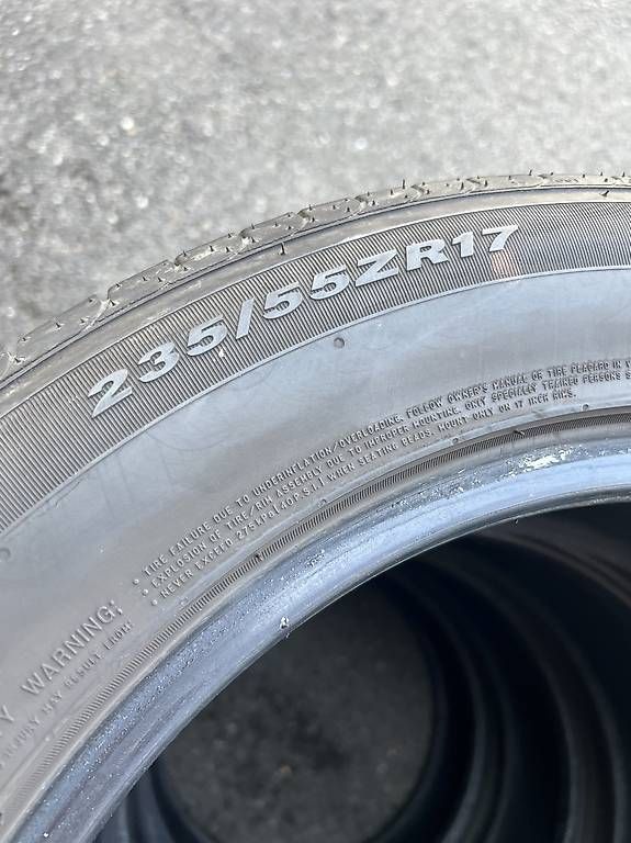 Pneumatici & Ruote complete: 4 x 235/55/17 Sommerreifen  – Usato da Frasnacht venduto da nobloff 1