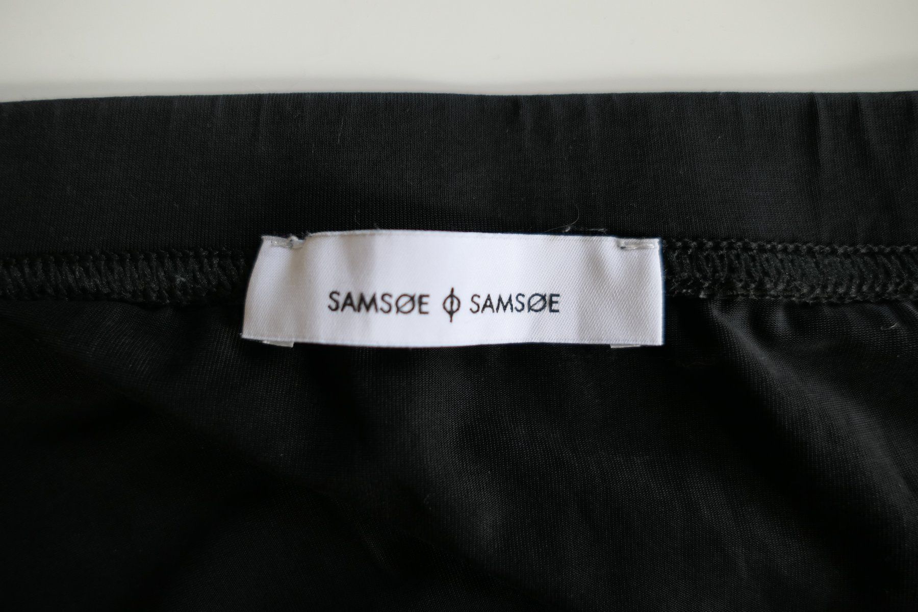 Samsøe Samsøe Gonne: Samsoe Samsoe: jupe longue noire (taille XL) – Usato da Geneve venduto da Seven-Peaks-Seconds 5