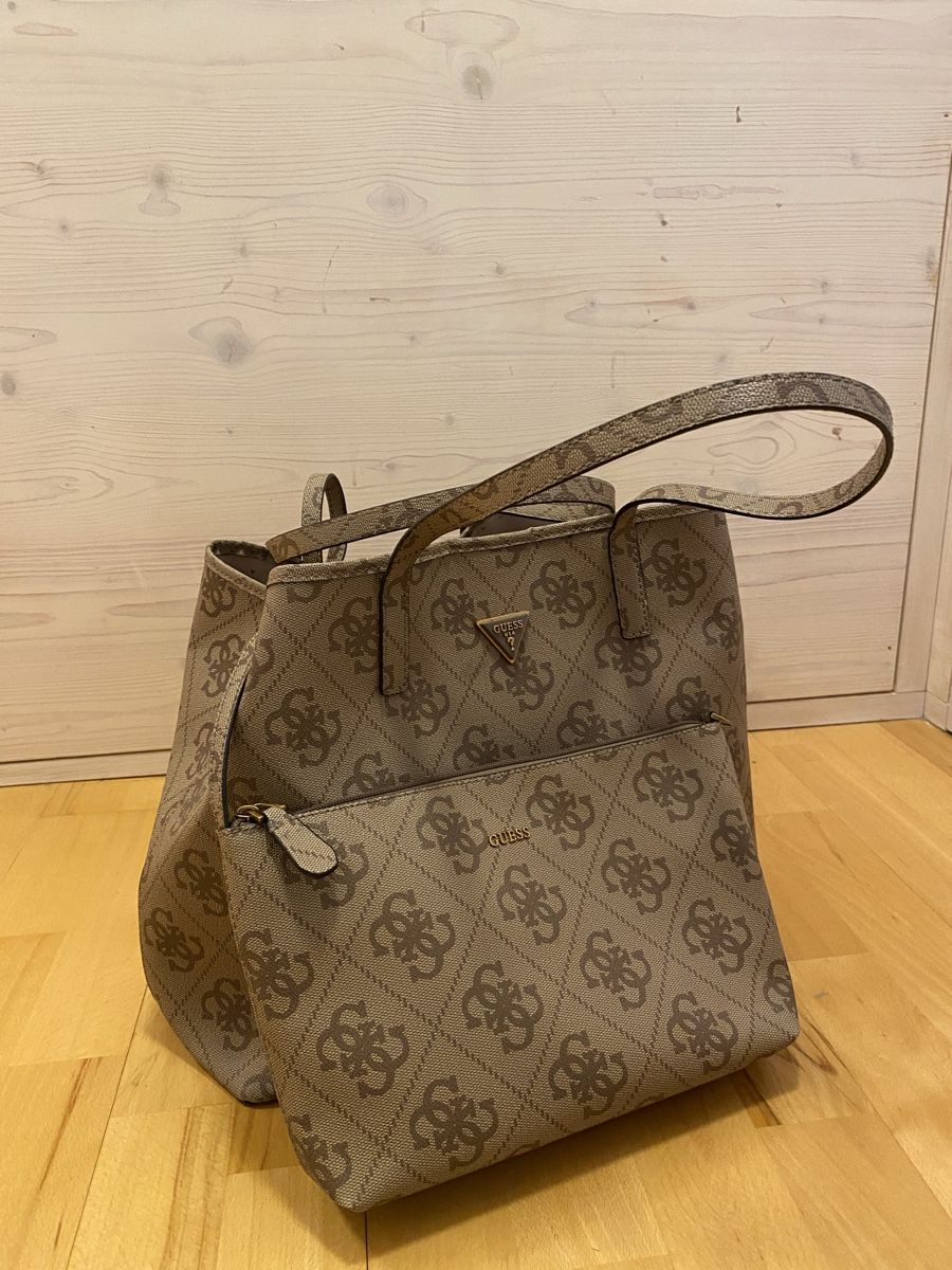 Guess Taschen für Damen: Guess Handtasche / Shopper – Neu (gemäss Beschreibung) aus St. Antönien von Schlomiflohmi 2