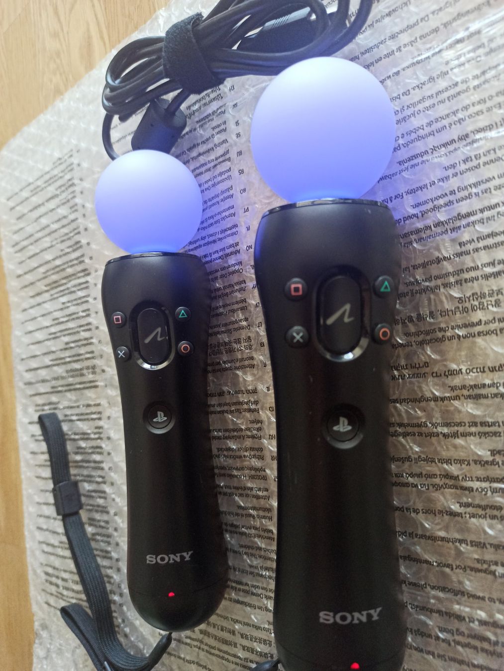 Sony Manettes: 2x Original Sony PS Move Motion Controller / VR / PS4 / PS3 – D'occasion à Oberweningen par mar_87mx 2