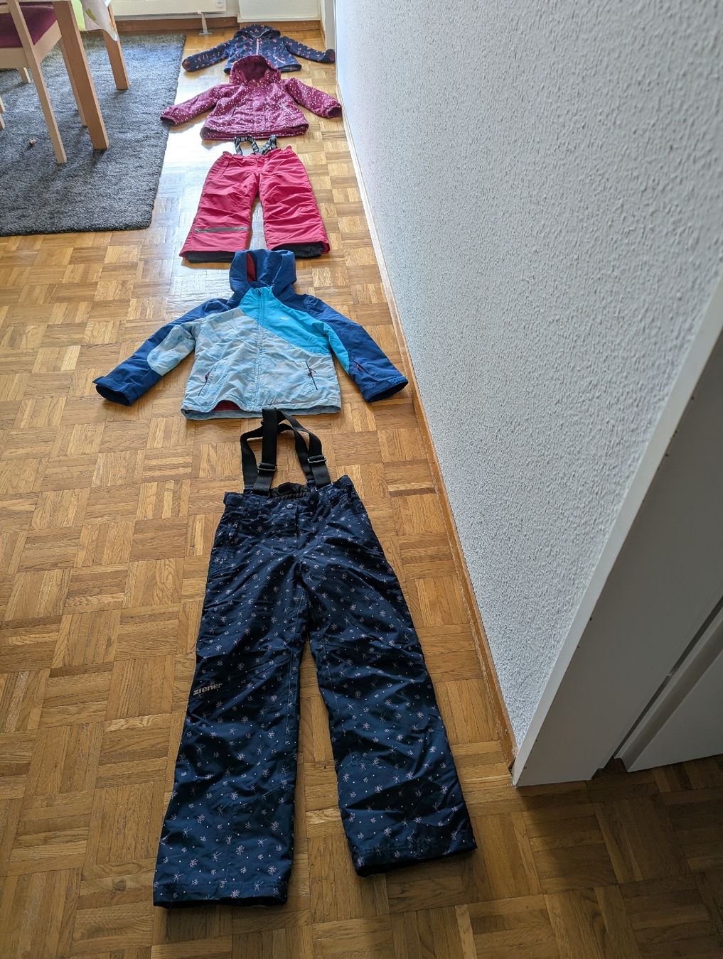 C&A Lotti & Set di vestiti: Mädchen Kleiderset Grösse 134 - 140 – Usato da Lengnau AG venduto da sus_znf9 1