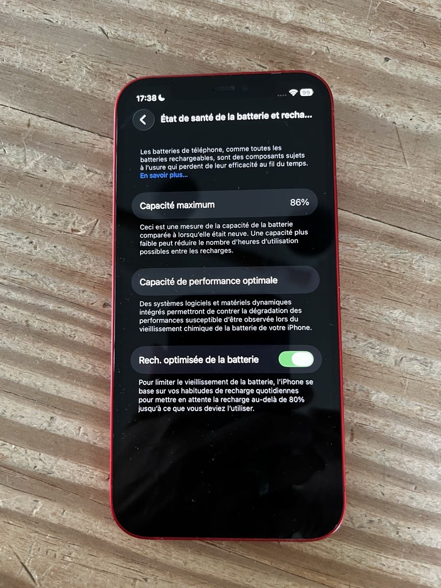 Apple Portables: iPhone 12 64 GB – D'occasion à Develier par lili_1 5