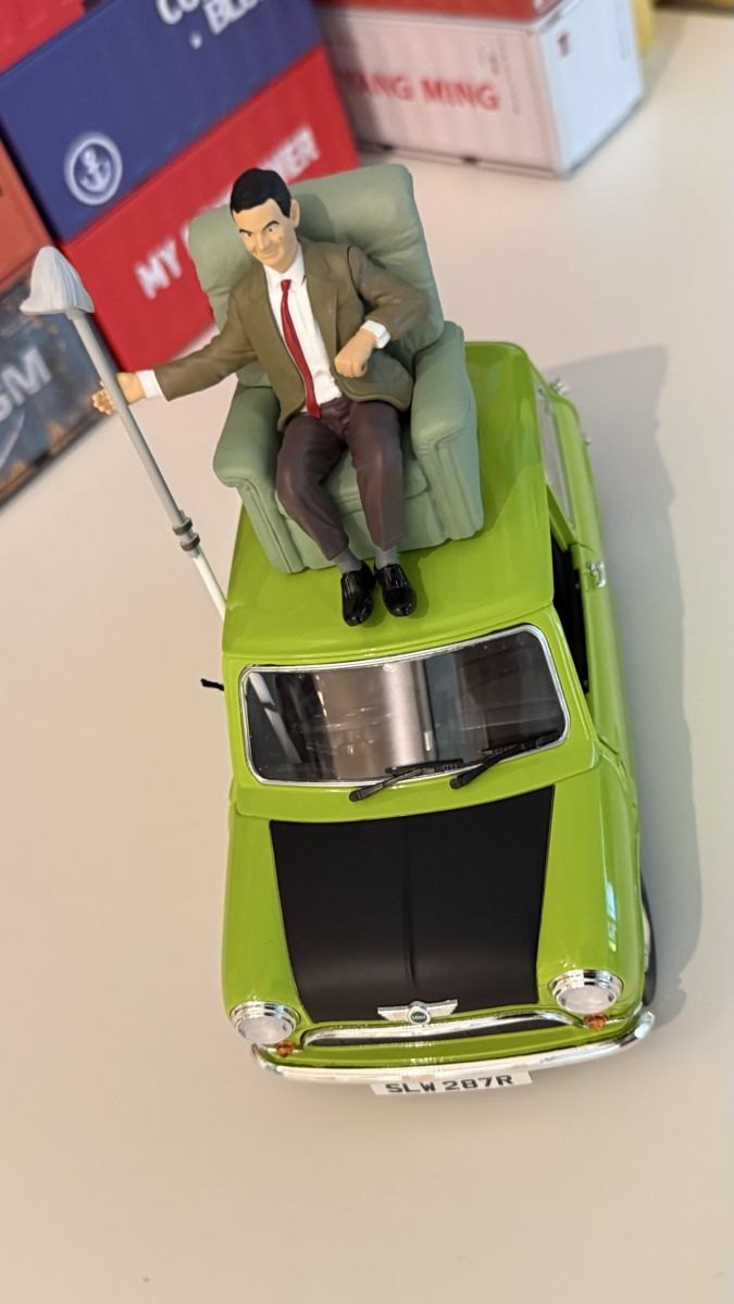 Modellini d'auto:  Mr. Bean 1:18 mit Sessel und Wischmo – Usato da Basel venduto da Zomeg 9