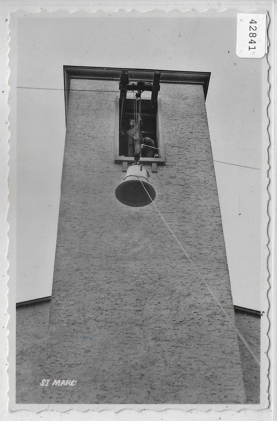 Cartoline postali: Les cloches de St-Marc a Lausanne – Usato da Ettingen venduto da Kartenplanet