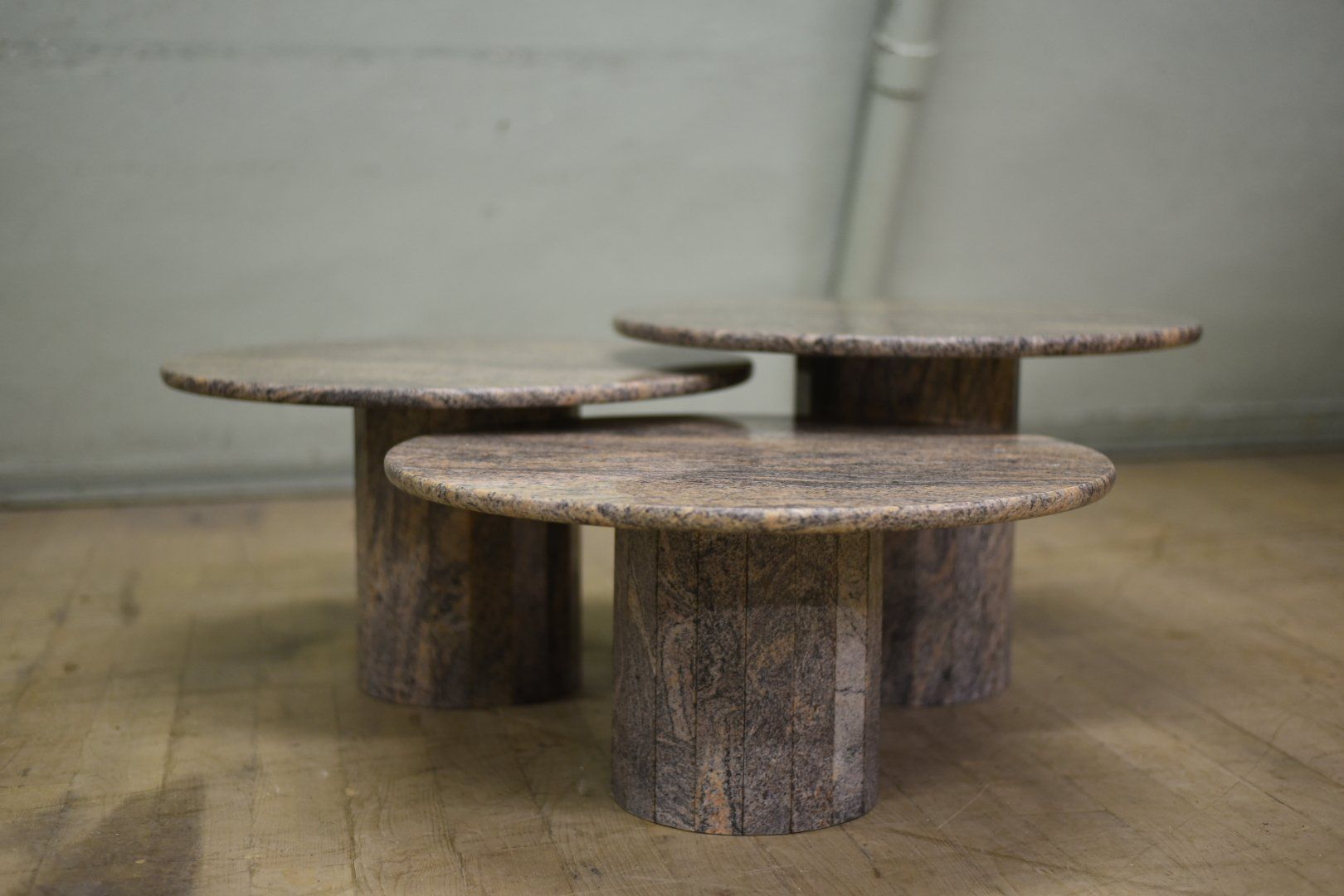 Tavoli: Designer Couchtische aus Granit – Usato da Lichtensteig venduto da UsedIN 3
