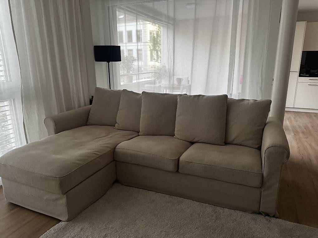 Sofas: Gemütliche Couch beige  – Gebraucht aus Romanshorn von ale_q6yc