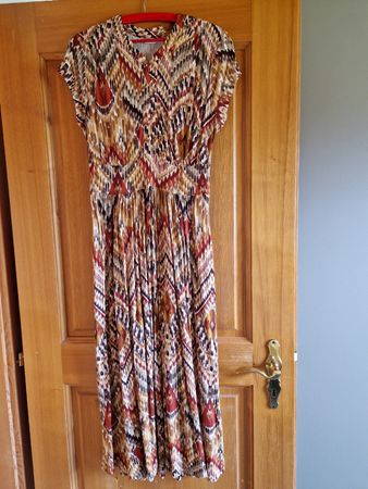 Schönes Kleid von Lascana, Grösse 40