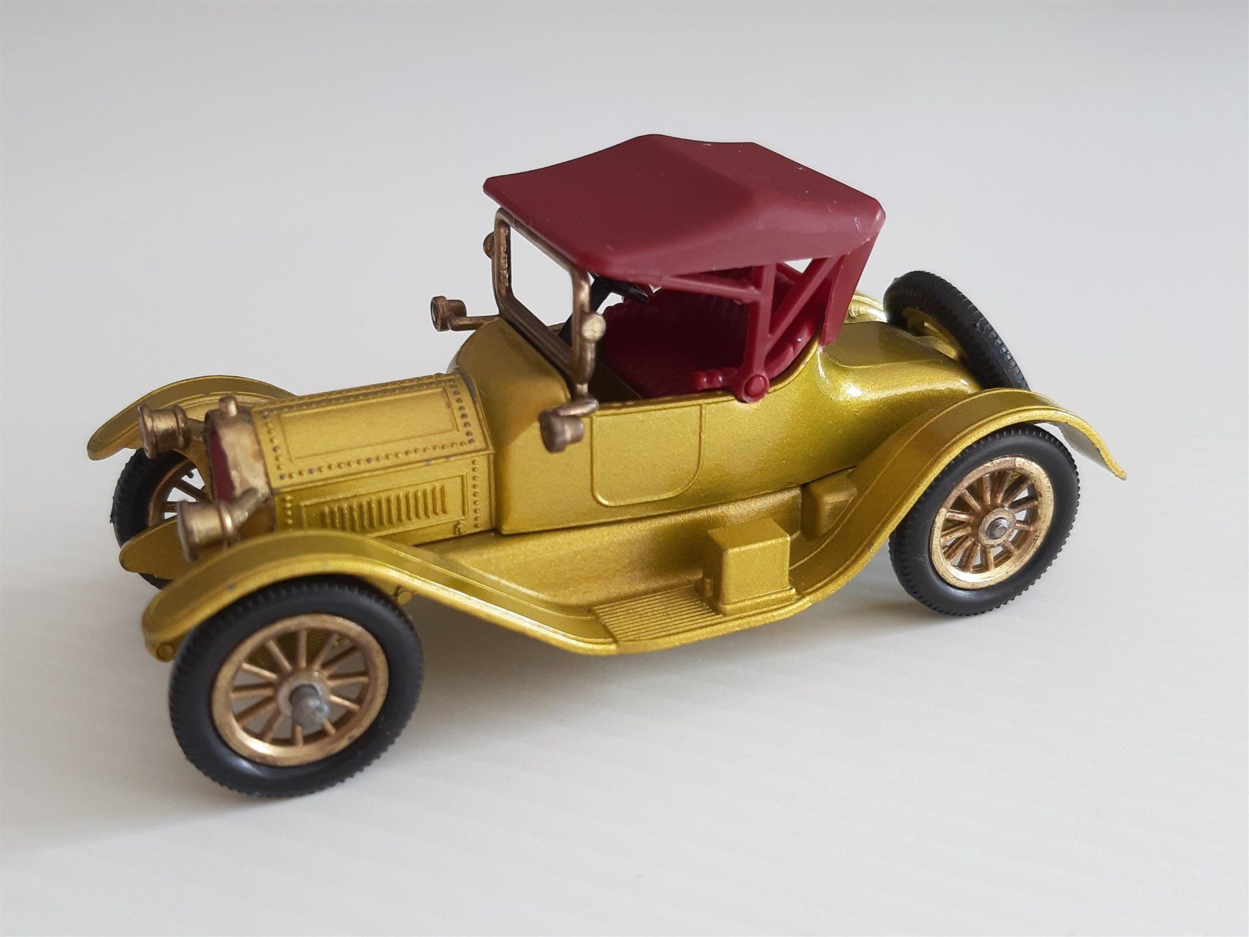 Cadillac Modellini d'auto: Leseny - Models of Yesteryear 'Cadillac' – Usato da Bichwil venduto da Viggen37