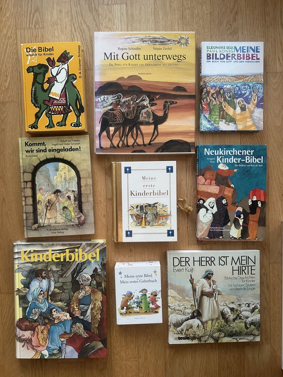 Libri: Kinderbibeln Samlung – Usato da Affoltern am Albis venduto da Sveta75