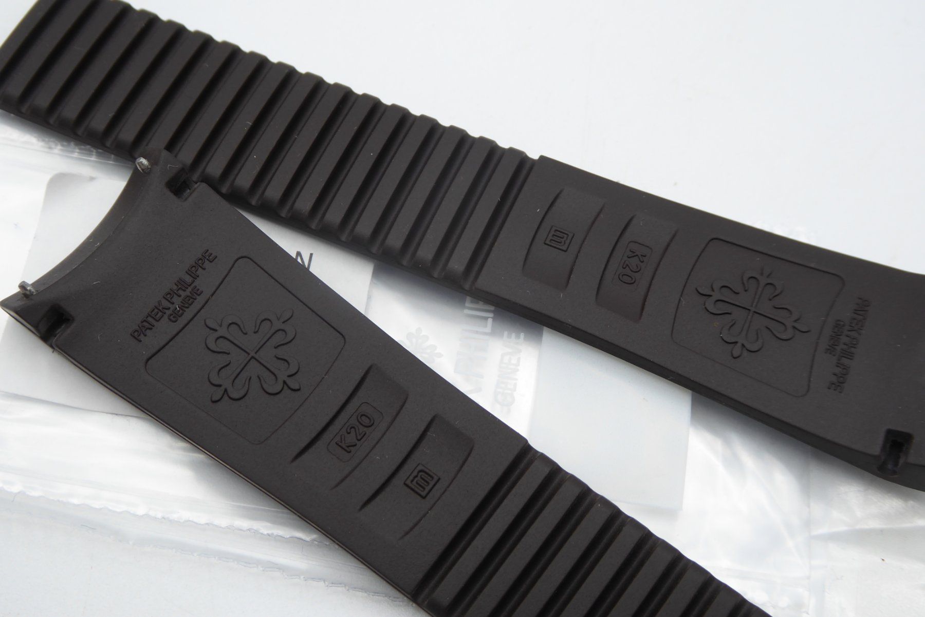 Patek Philippe Orologi: Patek Philippe Aquanaut Brown Rubber Strap 5968 – Nuovo e nell'imballaggio originale da Geneve venduto da adr_xk6n 6