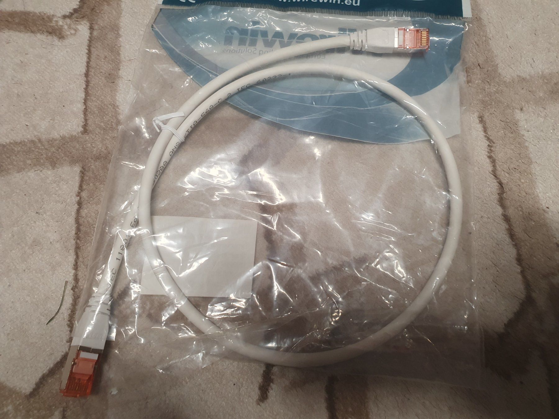 Cavi: Patchkabel RJ-45 - RJ-45, Cat 6 3m UKV – Nuovo e nell'imballaggio originale da Zürich venduto da Alibaba1234 2