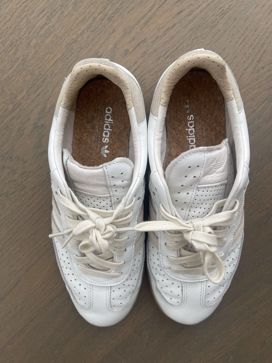 Adidas Damenschuhe: Adidas Samba Leder weiss Gr. 38 2/3 Versand 9.- – Gebraucht aus Meilen von ana9 3