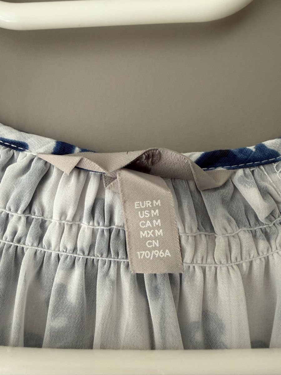 H&M Robes: H&M Kleid Grösse M – D'occasion à Baar par Fashionlover97 1
