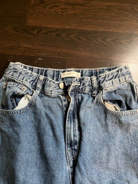 Pull&Bear Jeans: jeans pull & bear ghr. 38 – Usato da Schwarzenberg LU venduto da kindler007 2
