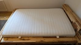 Tour de lit avec matelas et sommier