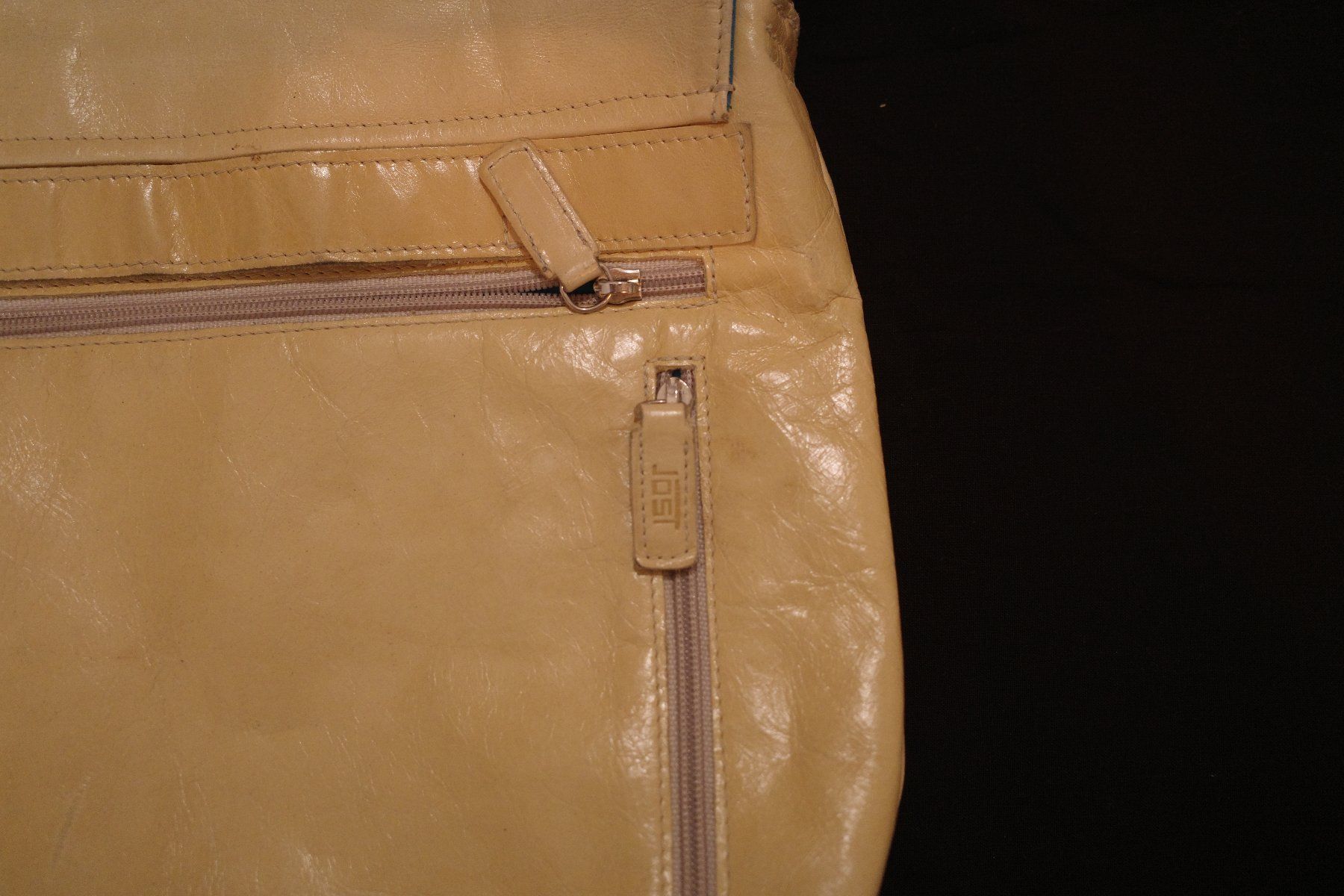 Borse da donna: Ledertasche – Usato da Zürich venduto da ForMat21 6