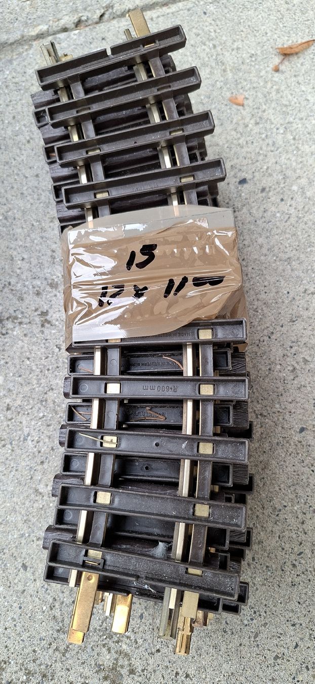LGB Modellini di ferrovie: LGB Gleis 12x 1100 R1 – Usato da Münsingen venduto da wd65