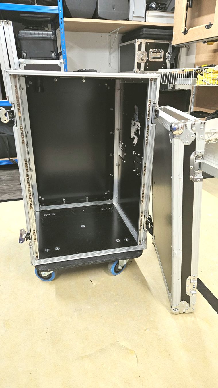 Sonstiges Zubehör: MUSIC STORE 19" DD Pro Case 16HE – Gebraucht aus Tagelswangen von OProductions 3