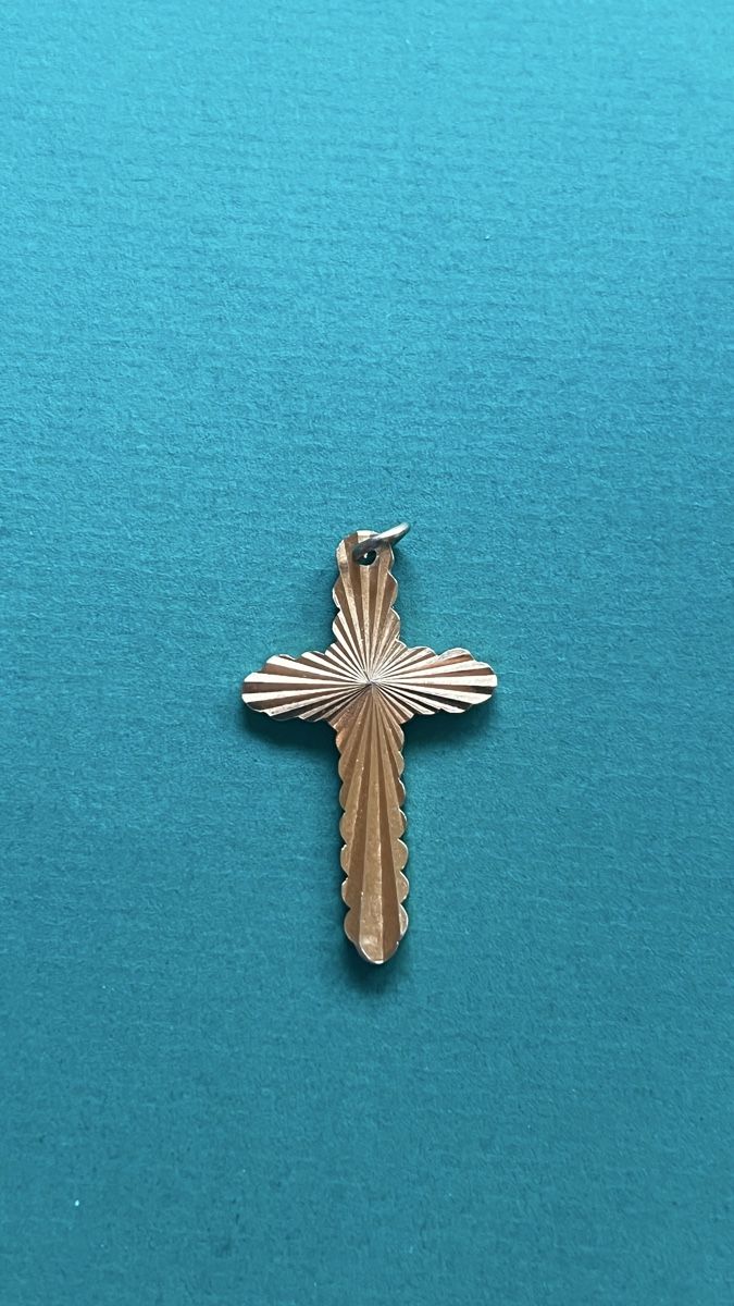Ciondoli: Mega Schone Vergoldet Kreuz  – Usato da Laufen venduto da Trendmarket