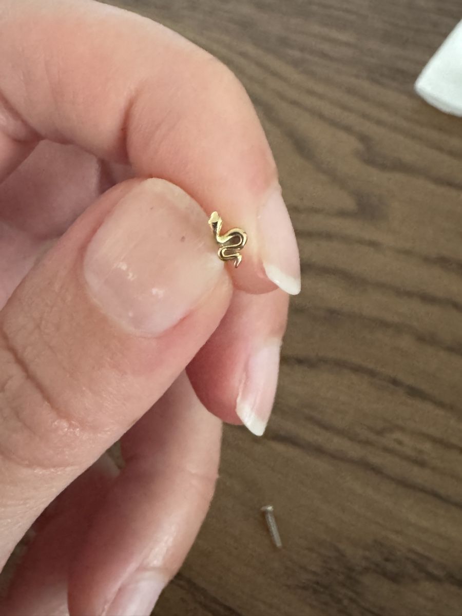 Boucles d'oreille: Gold Snake Earring Piercing Internally Threaded – Neuf (Voir description) à Morges par melz_28