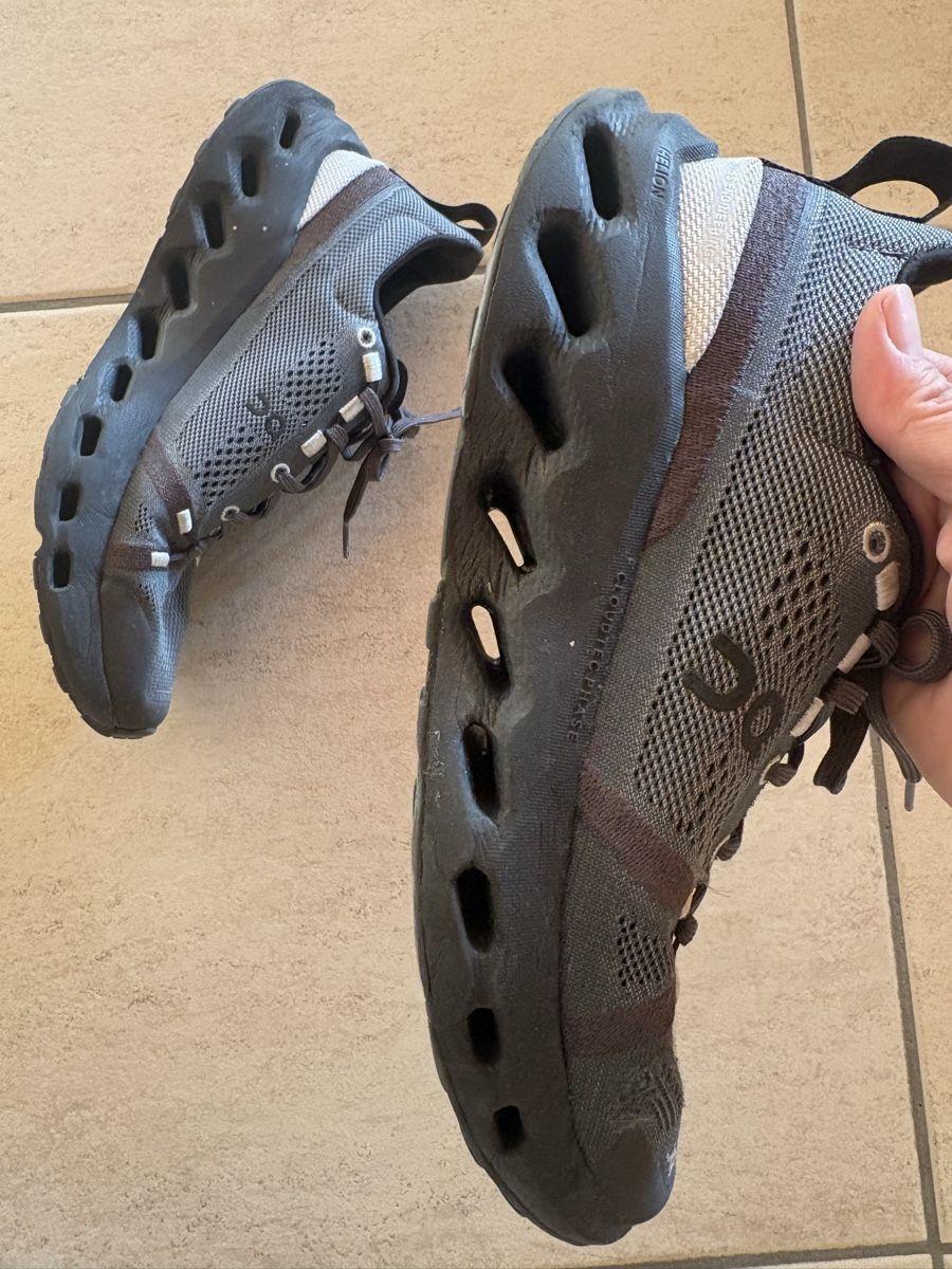 On Scarpe da donna: On Schue 40.5 Frau – Usato da Wettingen venduto da Mikess 4