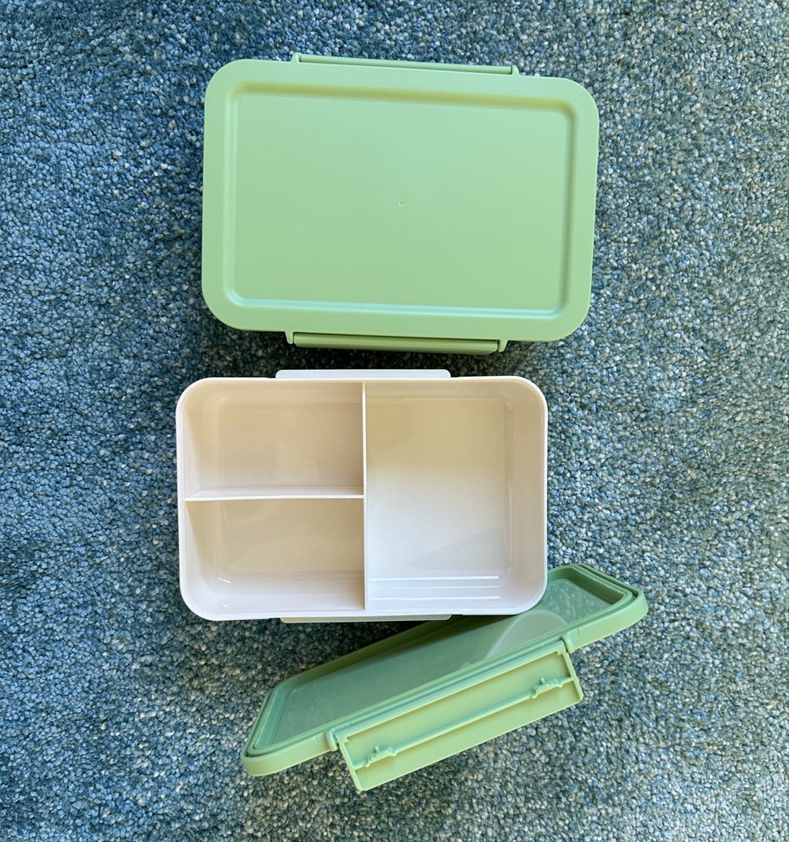 Coop Contenitori & Simili: Lot de 2 boîtes à lunch à compartiments – Nuovo (secondo la descrizione) da St-Sulpice VD venduto da med_9mc9