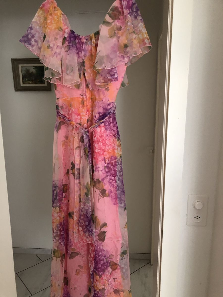 Kleider: Abend- Vorbraut- oder  Partykleid Vera Mont – Neu (gemäss Beschreibung) aus Solothurn von Congela 3