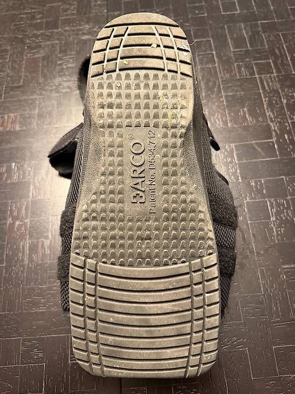 Appareils médicaux: DARCO-Schuh bei einem Gipsfuss – D'occasion à Therwil par lmi_wb2l 2
