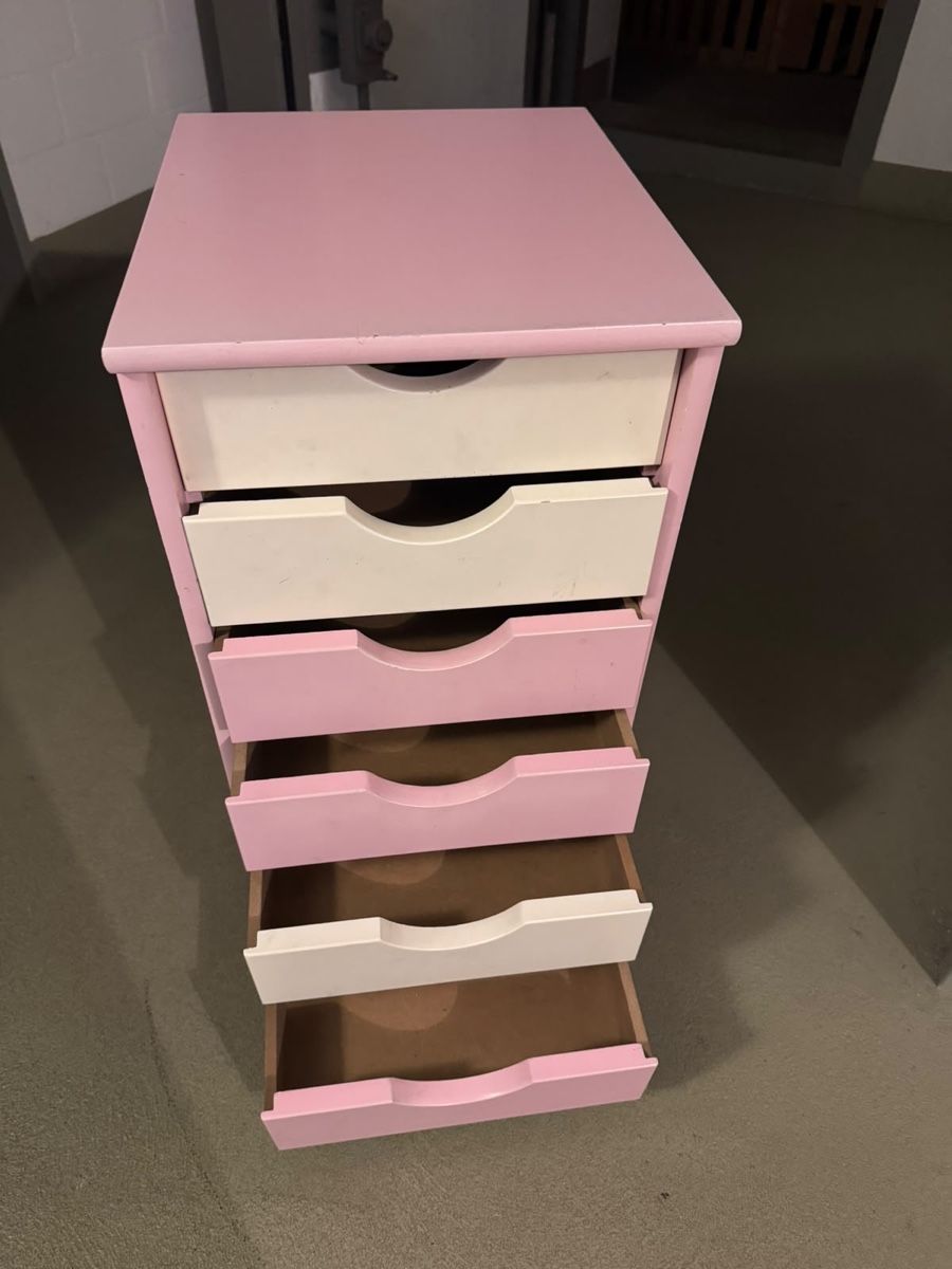 Banconi: Rollcontainer mit 6 Schubladen rosa weiss gebraucht – Usato da Thun venduto da alp_6pjb 1