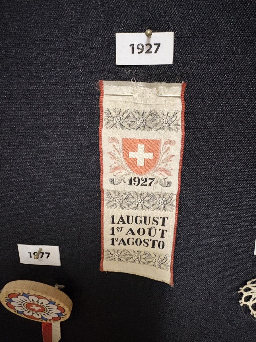 Medaglie: 1. Augustabzeichen Sammlung – Usato da Brülisau venduto da Thuri1 1