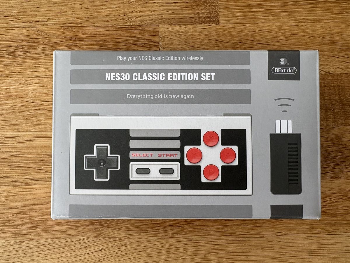 8BitDO Controller: 8bitdo NES30 Wireless Controller für NES Mini – Neu und originalverpackt aus Effretikon von jedibabu