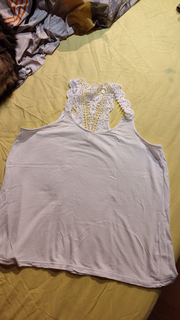 Brandy Melville Top: Träger-Shirts, Gr. S&M, neu! – Nuovo (secondo la descrizione) da Brüttisellen venduto da nic_xm7s 6