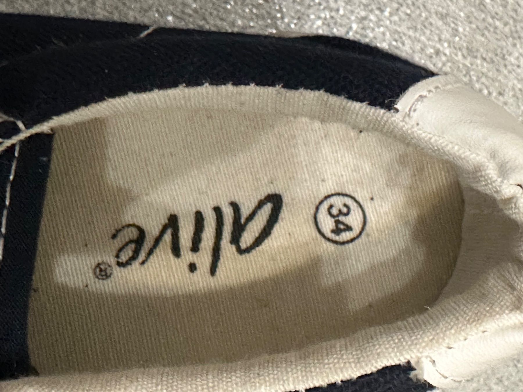 Scarpe per ragazzi: Sneaker Grösse 34 - NEU – Usato da Illnau venduto da Xanny777 3