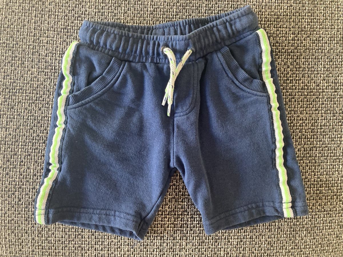 Pantaloni: Short t. 86 – Usato da Genève venduto da Eschindler
