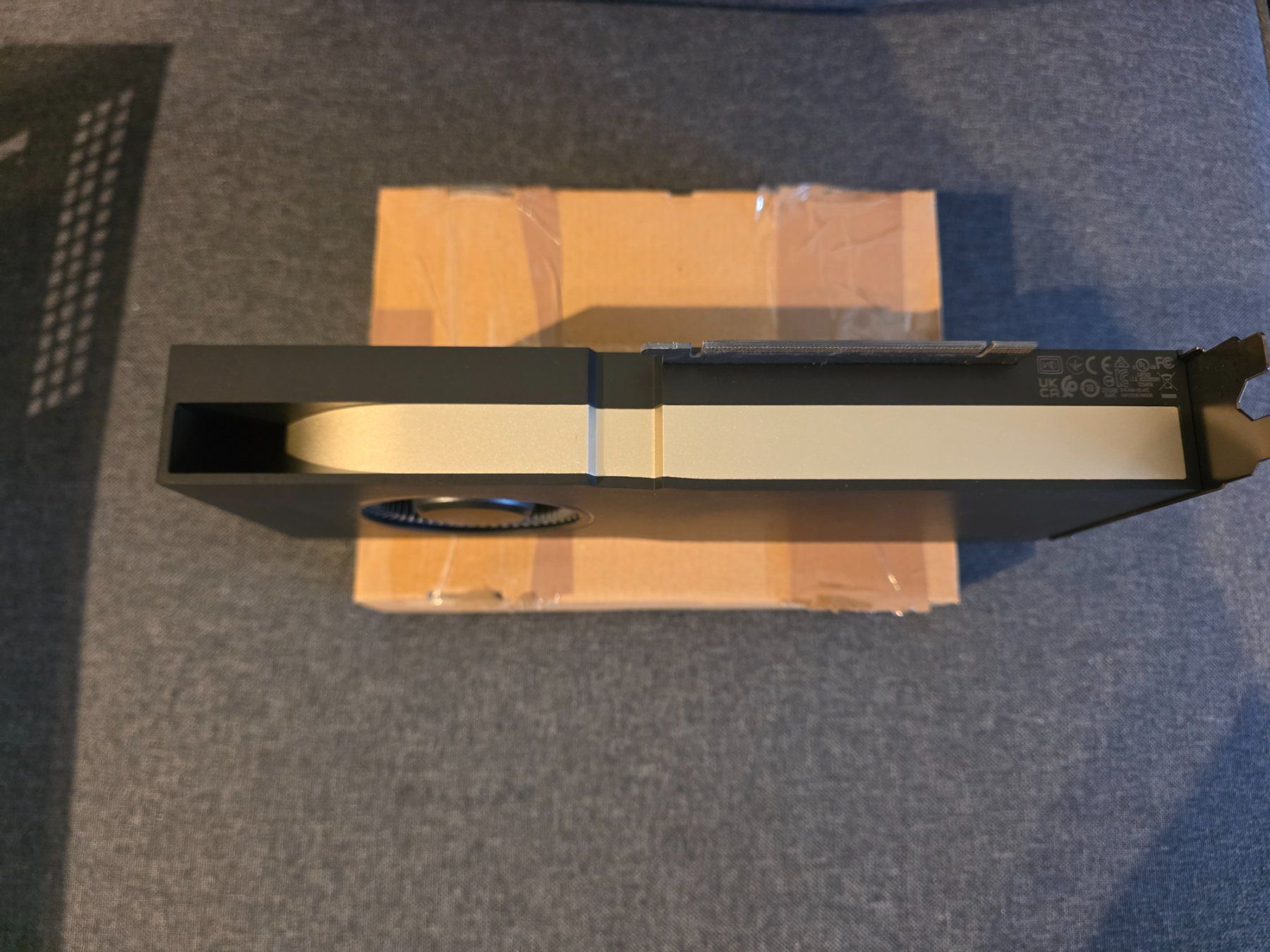 Grafikkarten: NVIDIA RTX4500 32GB (3) – Gebraucht aus Meilen von muchfiner 2