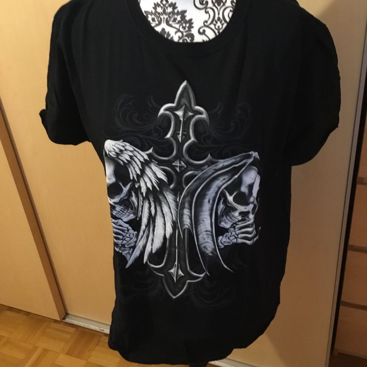 T-shirt: 4 Set Shirt in der Gr L – Usato da Endingen venduto da Warlock 3