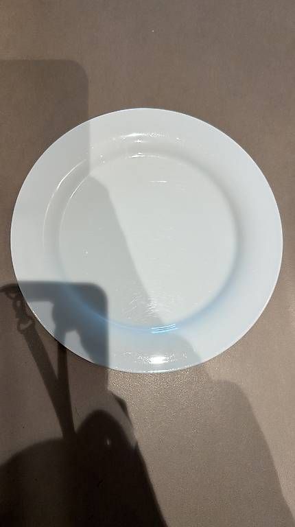 Set di piatti: Komplettes Tellerset 56 Teilig – Usato da luzern venduto da lua_z2bg 2