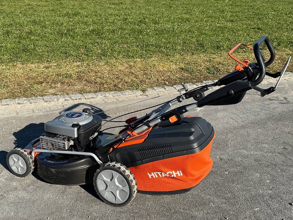 Hitachi Rasenmäher: Hitachi Rasenmäher 51cm mit Antrieb – Gebraucht aus Benzenschwil von rubachCH 3