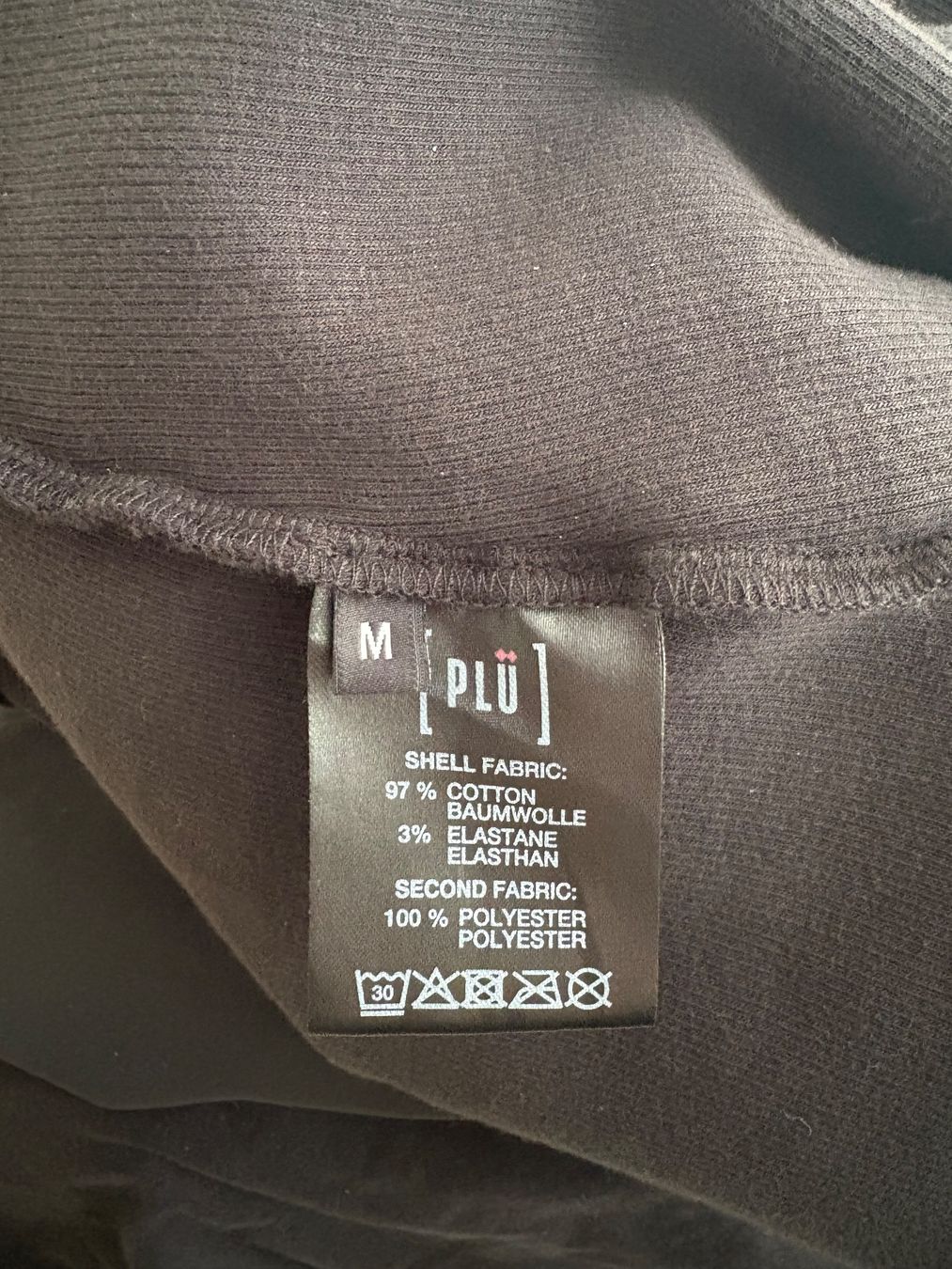 Top: Top von PLÜ – Usato da Bäch SZ venduto da Dackel007 2