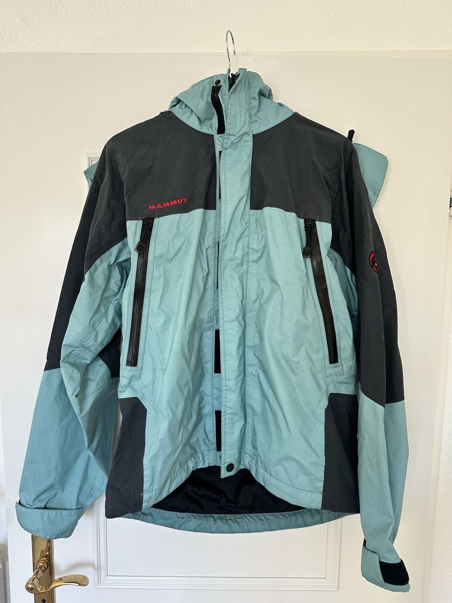 Mammut Giacche: Mammut Regenjacke – Usato da Sarmenstorf venduto da SamiraB.