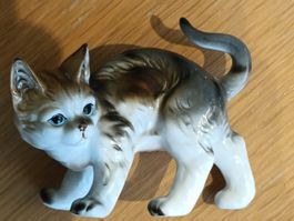 Goebel Porzellan Katze Kätzchen grau getigert (Modell 31024)